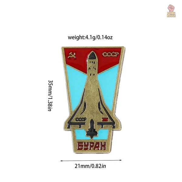 Pins avec symbole communiste