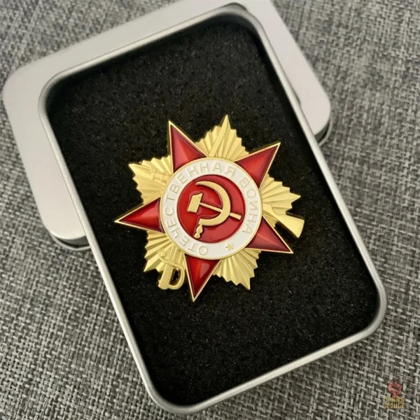 Pin inspiré par la Navette Bourane