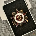 Pins Communiste Spatiale Bicolore - vue 6