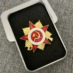 Pins Communiste Rouge - vue 2