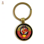Porte-clés or et rouge inspiré de l'URSS