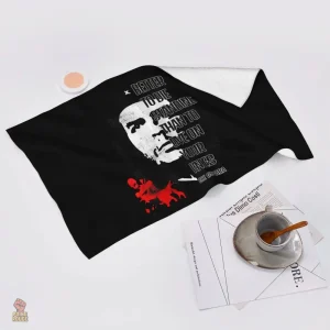 Serviette Che Bettere pour un look engagé à la plage