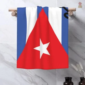 Serviette aux couleurs du drapeau cubain et portrait de Che