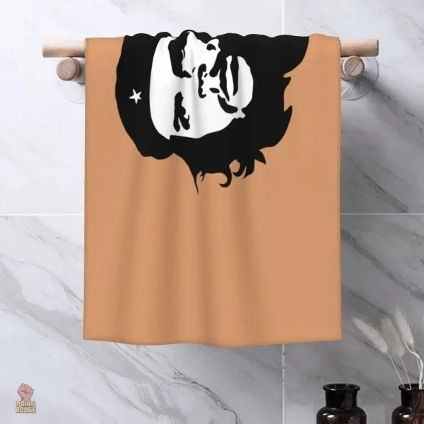Accessoire de plage Che marron au design inspiré de Che Guevara