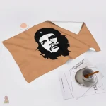 Serviette Che marron pour un look unique sur la plage