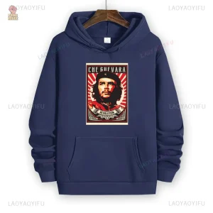 Sweat gris avec capuche, parfait pour les journées fraîches