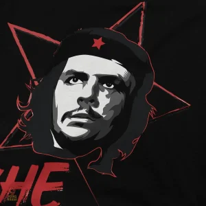 T-shirt avec étoile rouge, symbole de révolte