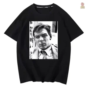 T-shirt noir portrait jeune élégance, style communiste
