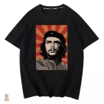 T-shirt noir avec design soleil, symbole du communisme