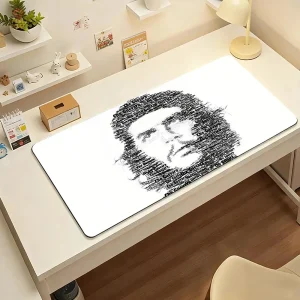 Tapis de bureau Che Guevara portrait typographique