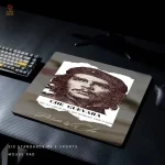 Tapis de souris rouge avec le visage de Che Guevara