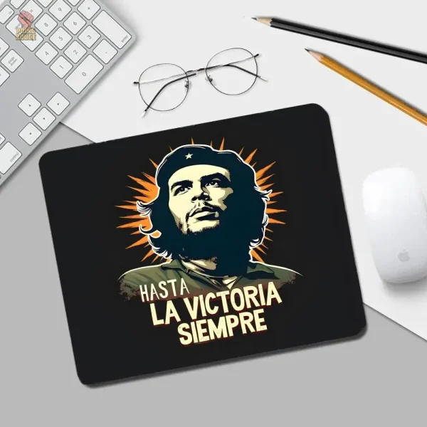 Tapis Che Guevara avec masque bandana rouge sur fond noir - vue 4