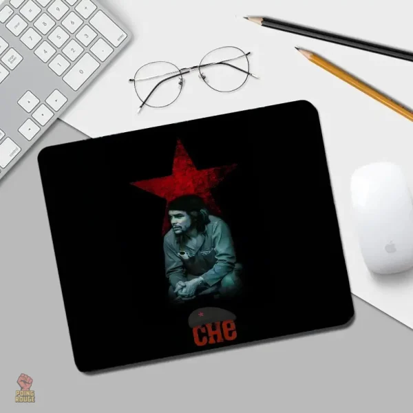 Tapis de souris Che Guevara portrait collage noir rouge - vue 3