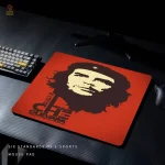 Souris tapis avec peinture rouge intense de Che Guevara