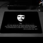 Tapis inspiré par Che Guevara en rouge et vert