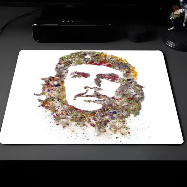 Portrait stylisé de Che Guevara sur tapis de souris