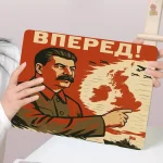 Design communiste : tapis souris Staline et drapeau