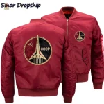 Veste multicolore avec symbole soviétique emblématique